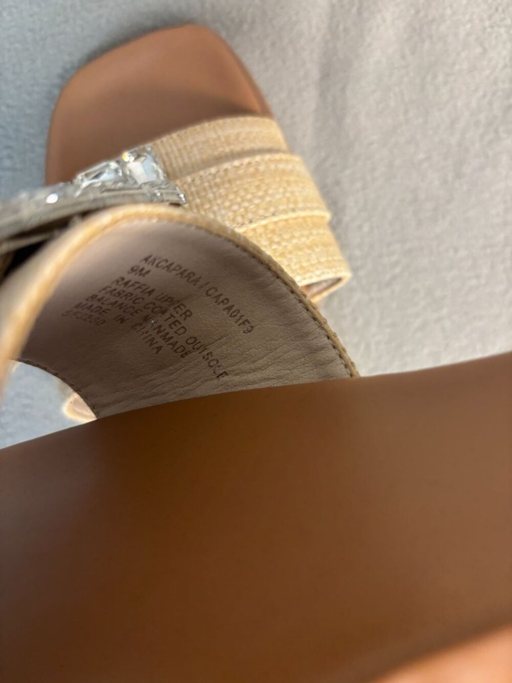 Anne Klein Capara Sandals Raffia Buckle With Crystal Accents Size 9M Beige NWOB. - Picture 6 of 8